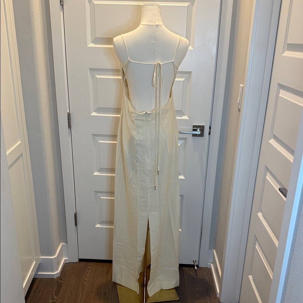 FARM Rio  White Dress with Red Floral Design Size L - Picture 10 of 10